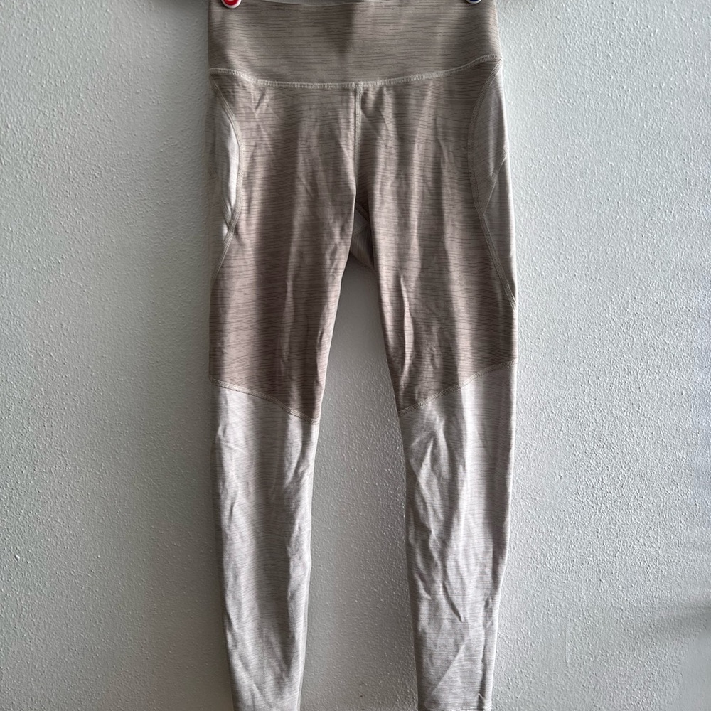 Outdoor Voices color blocked leggings